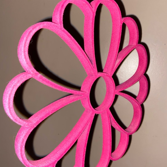Pink Flower Scarf Holder - Picture 2 of 5